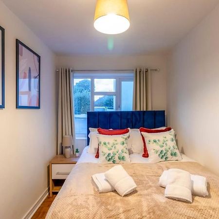Beautiful Sea View 2 Bedroom Sleeps 6-Free Parking Bournemouth Exterior foto