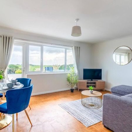 Beautiful Sea View 2 Bedroom Sleeps 6-Free Parking Bournemouth Exterior foto